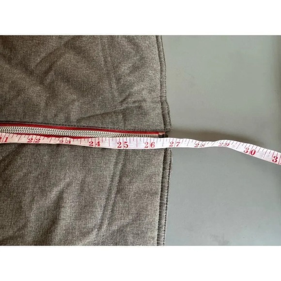 Reversible Plaid Vest Gray Sleeveless Puffer Jacket Quilted Outerwear Layering - Picture 10 of 13